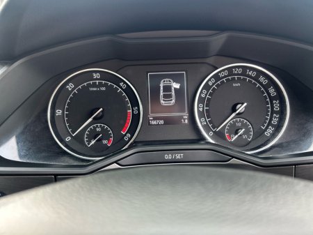 2020 Skoda Superb - thumbnail 19