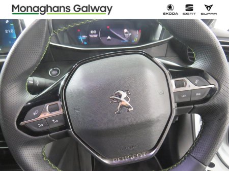 2023 Peugeot 2008 - thumbnail 23