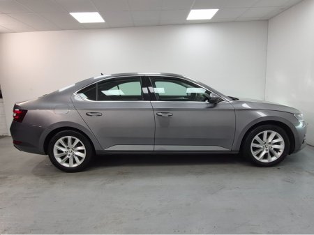 2023 Skoda Superb AMBITION 2.0 TDI 150HP 5DR €28,950 thumbnail