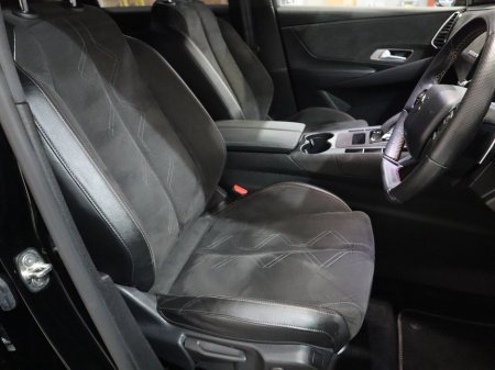 2022 DS Automobiles DS 7 *57* C-BACK PRFRMNC LN PHE E-TENSE PERFORMANCE LINE €24,900 thumbnail