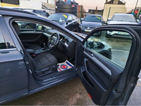 2021 Volkswagen Passat ESTATE BUS 2.0 TDI MANUAL 6SPEED FWD AA Approved 1 Year Warranty €19,950 thumbnail