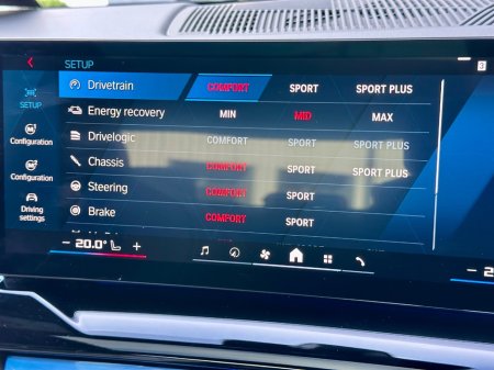 2025 BMW M5 - thumbnail 7