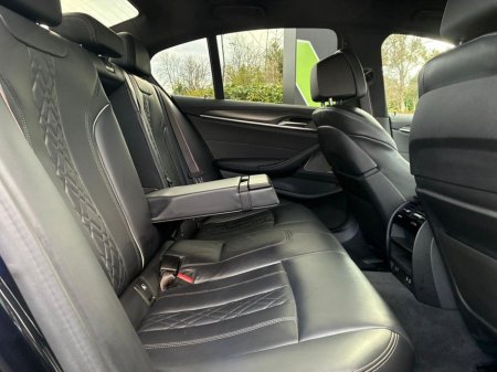 2023 BMW 5 Series - thumbnail 11