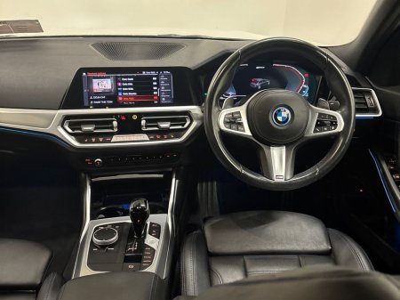 2022 BMW 3 Series - thumbnail 5