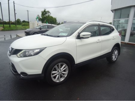 2016 Nissan Qashqai 1.5 SV  Model €11,250