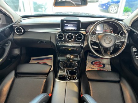 2016 Mercedes-Benz C Class 2.1 D SE saloon €15,950 thumbnail