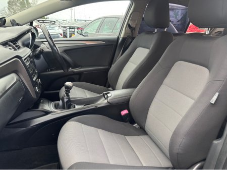 2016 Toyota Avensis 1.6 D AURA 4DR €8,950 thumbnail