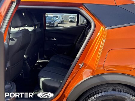 2023 Peugeot 2008 - thumbnail 11