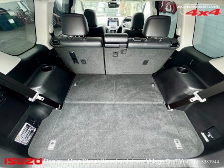 2022 Toyota Landcruiser PRADO 4x4 BOSS thumbnail