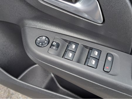 2021 Opel Corsa - thumbnail 26