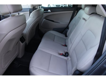 2018 Hyundai Tucson - thumbnail 19