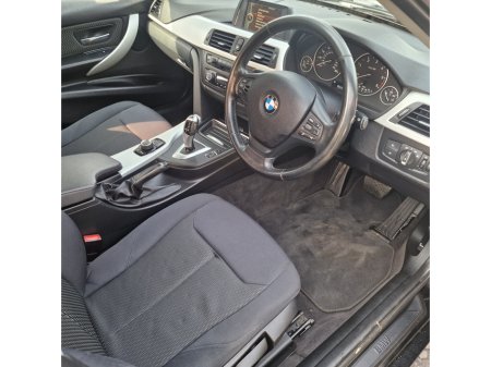 2013 BMW 3 Series - thumbnail 9