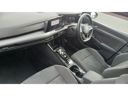 2023 Volkswagen Golf Style 1.5 eTSI 130HP DSG MHEV *REAR VIEW CAMERA, BLUETOOTH, SAT NAV* €29,995