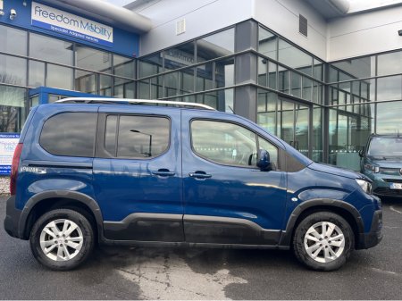 2021 Peugeot Rifter 1.2 Petrol Auto Wheelchair Accessible SWB €24,950 thumbnail