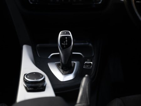 2015 BMW 3 Series - thumbnail 28