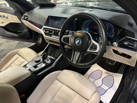 2021 BMW 3 Series - thumbnail 8