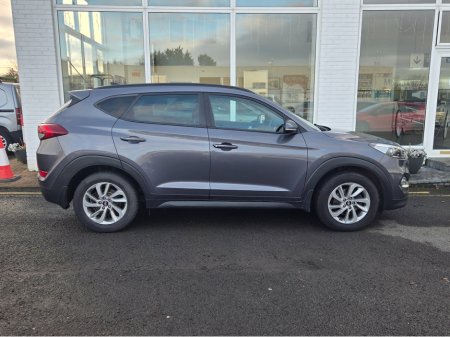 2016 Hyundai Tucson PREMIUM 5DR €10,990 thumbnail