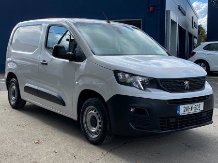 2024 Peugeot Partner  €20,244