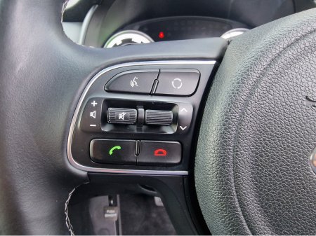 2019 Kia Niro - thumbnail 17