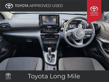 2025 Toyota Yaris Cross - thumbnail 8