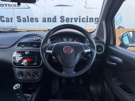 2014 Fiat Punto EASY 1.2 4DR €5,800 thumbnail