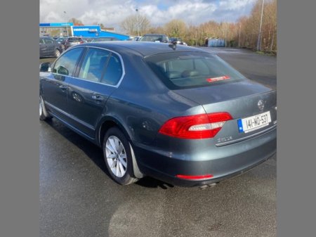 2014 Skoda Superb Ambition 1.6tdi 105HP 4DR €9,900