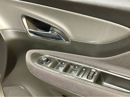 2015 Opel Mokka SC 1.7 CDTI 4DR €7,250 thumbnail