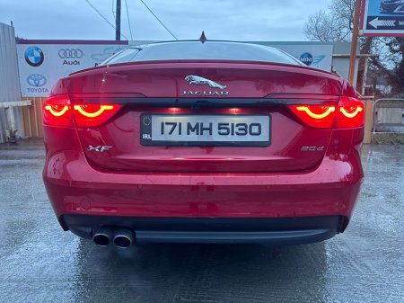 2017 Jaguar XF - thumbnail 23