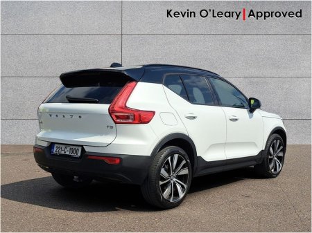2022 Volvo XC40 T5 Recharge R-Design Pro PHEV €35,900