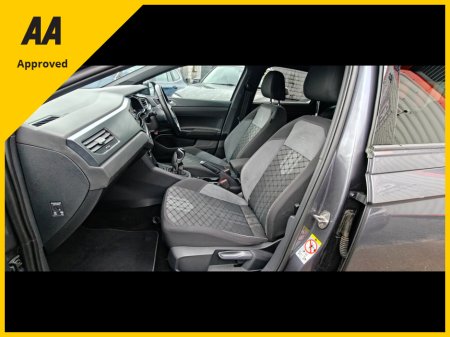 2022 Volkswagen Taigo 2022 R-LINE 1.0 TSI 110HP MANUAL 42,500 Kilometers €22,950 thumbnail