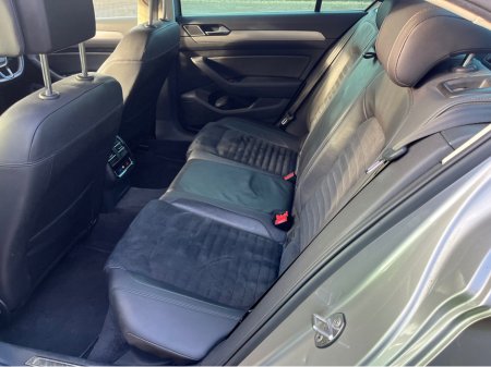 2015 Volkswagen Passat - thumbnail 15