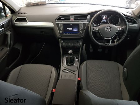 2017 Volkswagen Tiguan - thumbnail 13