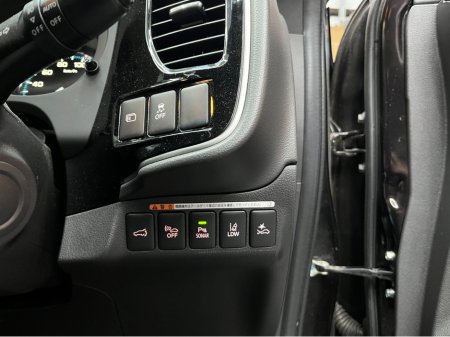 2019 Mitsubishi Outlander €21950 2019 MITSUBISHI OUTLANDER PHEV G PREMIUM 2.4 AUTOMATIC / CRUISE CONTROL / REVERSE CAMERA / ELECTRIC HEATED SEATS / HEATED STEERING WHEEL €21,950 thumbnail