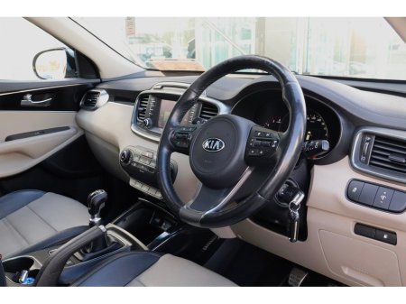 2016 Kia Sorento - thumbnail 9