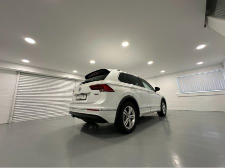 2019 Volkswagen Tiguan (191) TIGUAN 2.0TID R LINE DSG 4 MOTION LOW KMS VW/AUDI SPECIALISTS WWW.DENISDARCYCARS.IE €31,950 thumbnail
