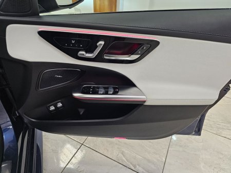 2025 Mercedes-Benz C Class BLUE WITH CREAM // PREMIUM C300E €62,950 thumbnail