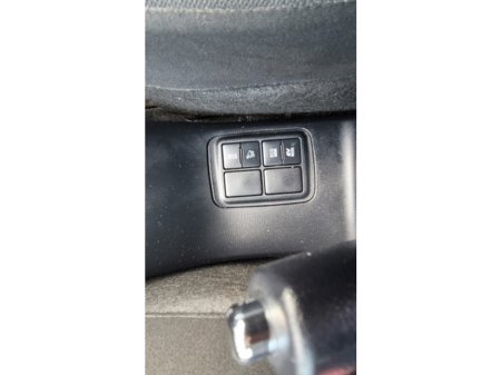 2017 Toyota Aqua - thumbnail 18