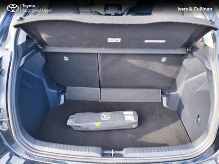 2020 Toyota Yaris - thumbnail 9