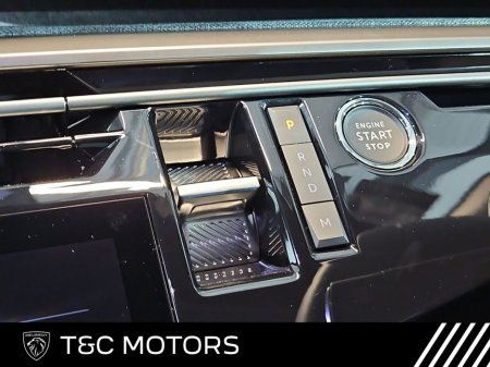 2025 Peugeot 3008 Allure Hybrid - Front & Rear Sensors & Camera, Auto Lights & Wipers, Adaptive Cruise Control, Wireless Apple Carplay/ Android Auto €40,995 thumbnail