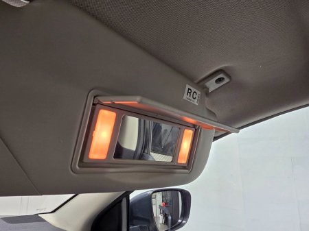 2017 Nissan Qashqai - thumbnail 35