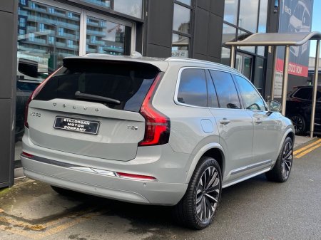 2025 Volvo XC90 *Ultra* T8 PHEV AWD Auto €82,900 thumbnail