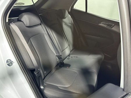 2025 Kia Sportage - thumbnail 11