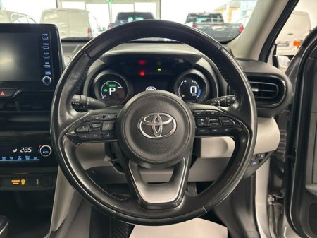 2022 Toyota Yaris Cross - thumbnail 9