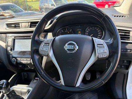 2014 Nissan Qashqai - thumbnail 28