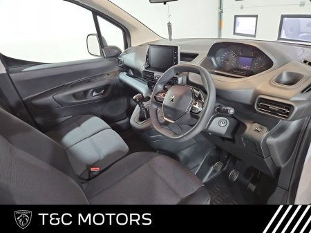 2024 Peugeot Partner - thumbnail 5