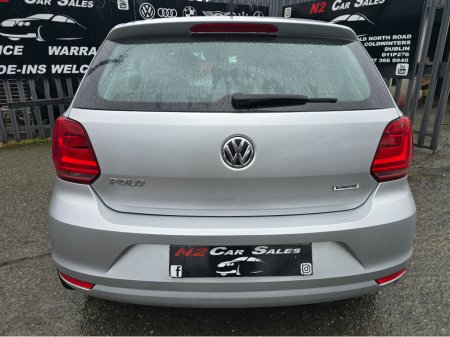 2015 Volkswagen Polo TRENDLINE 1.0 60HP MANUAL 5SPEED 5DR €9,450 thumbnail