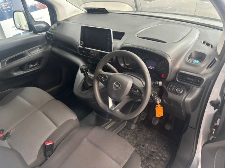 2023 Opel Combo SPORT L1H1 1.5 100PS 2DR SPRT-L1H1-1.5 D-6SP 3DR €19,950