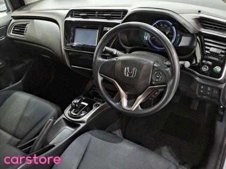 2018 Honda Grace GRACE DAA-GM4 4 DR AUTO €15,880 thumbnail