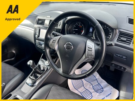 2017 Nissan Pulsar - thumbnail 24