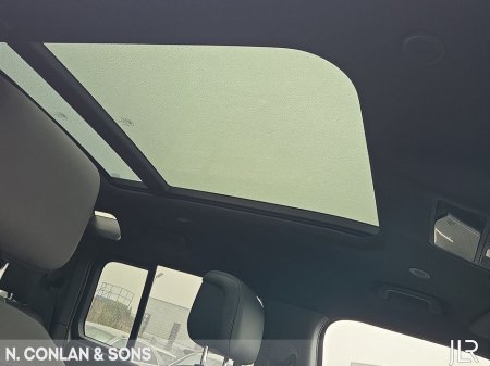 2025 Land Rover Defender 110 PHEV X-DYNAMIC HSE *MAIN LAND ROVER DEALER* €115,950 thumbnail